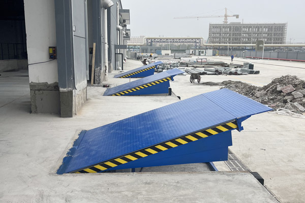 装卸平台 装卸平台