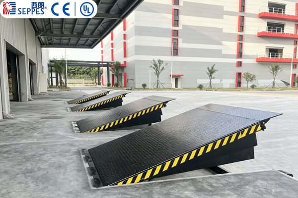 液压登车桥 液压登车桥