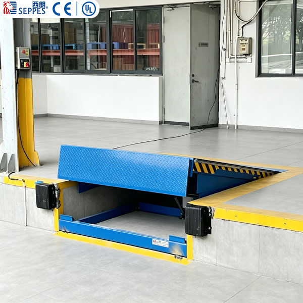 月台高度比较矮可以使用装卸货平台么