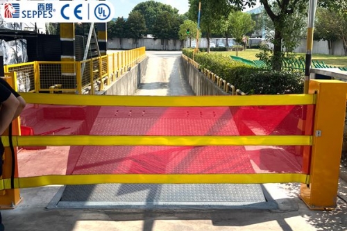 集装箱卸货平台安全防坠落方式有几种