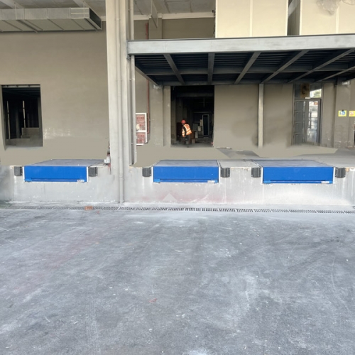 电动液压登车桥落地上海港：让车厢与码头“零缝隙”对接