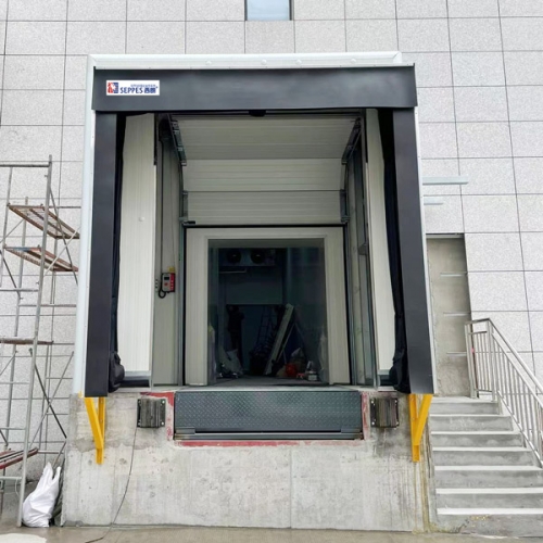 卸货平台、充气门封、提升门联动互锁：打造洁净安全出货码头