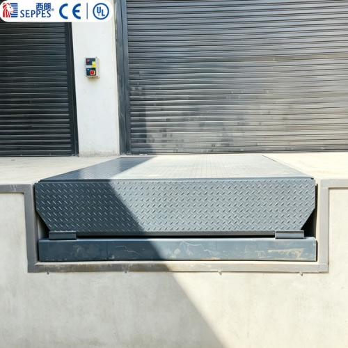 出口马来西亚电动液压登车桥