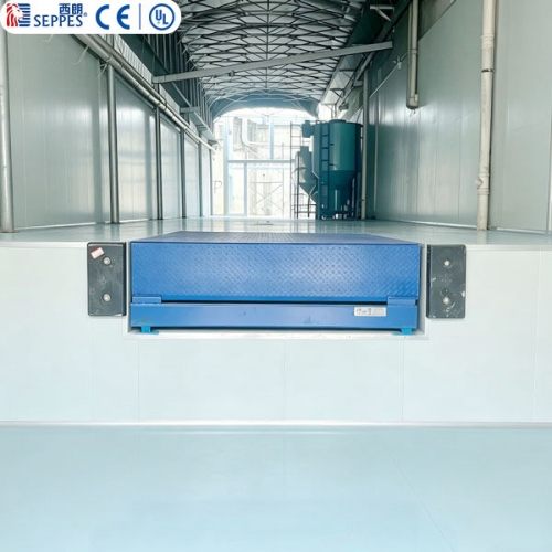 下沉式码头调平液压登车桥