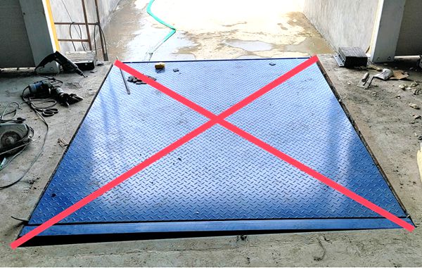 卸货平台坑位没有做水平，对角线相差10cm