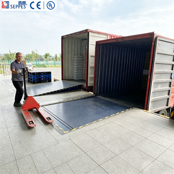 装卸平台DOCK leveler 